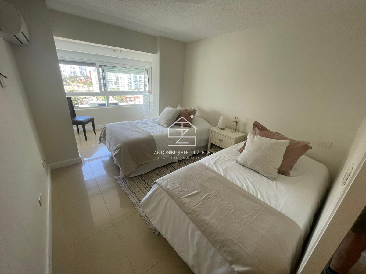 Apartamento ID.3962 - Venta Apartamento 3 Suites Punta del Este Mansa