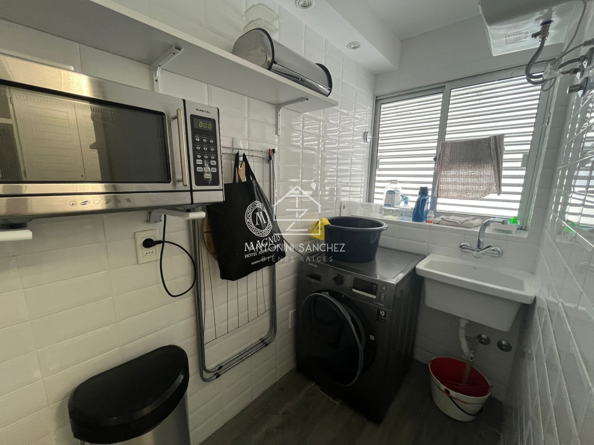 Apartamento ID.2249 - Apartamento en Venta y Alquiler, Peninsula, Punta del Este, 2 Dormitorios.