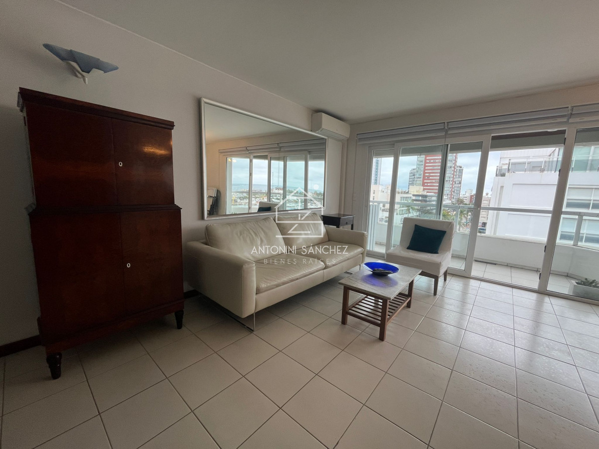 Apartamento ID.2249 - Apartamento en Venta y Alquiler, Peninsula, Punta del Este, 2 Dormitorios.