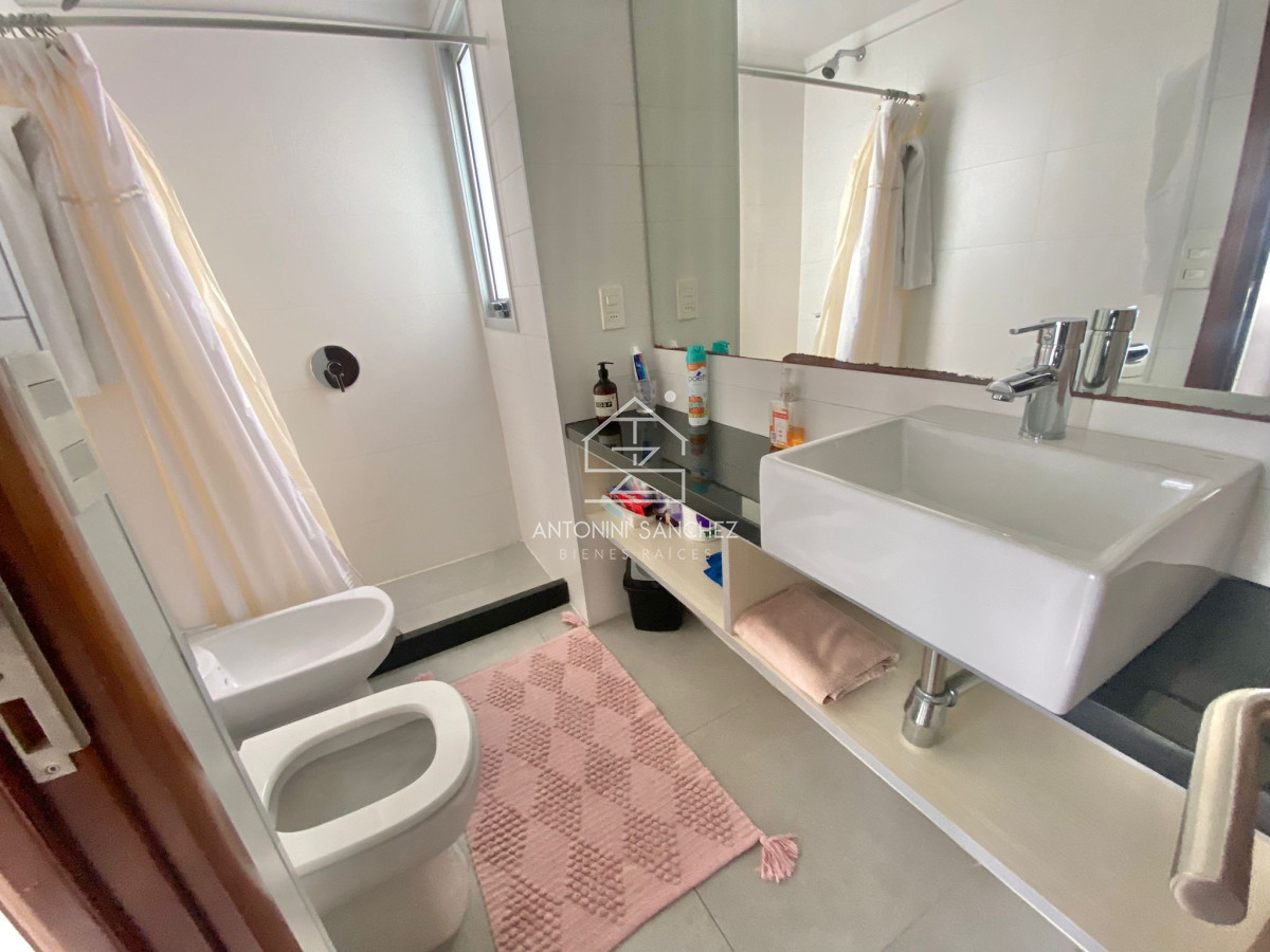 Apartamento ID.541 - Venta Apartamento Peninsula, Punta del Este, 1 Dormitorios.