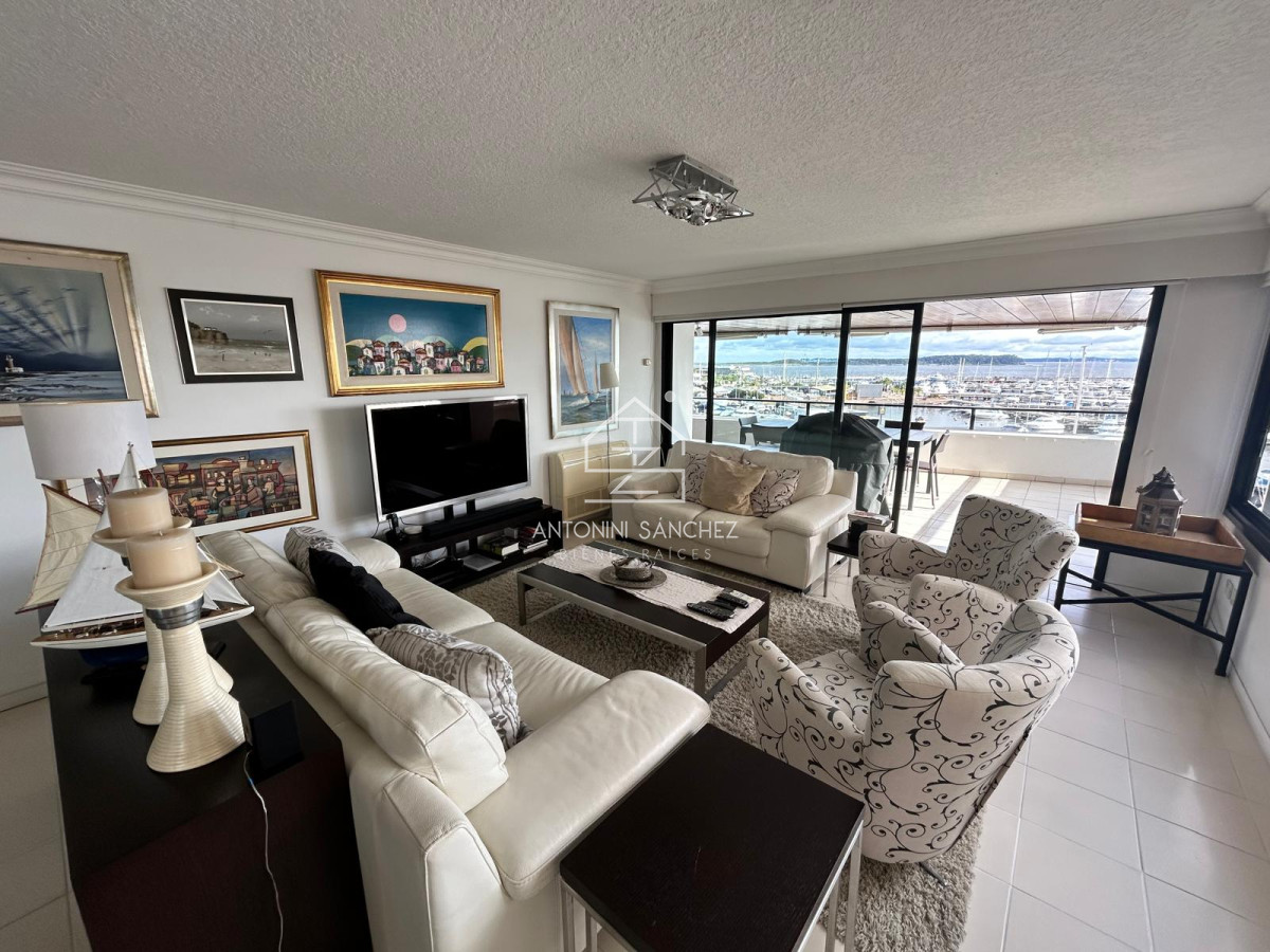 Apartamento ID.1407 - Apartamento en Venta y Alquiler, Peninsula, Punta del Este, 3 Dormitorios.