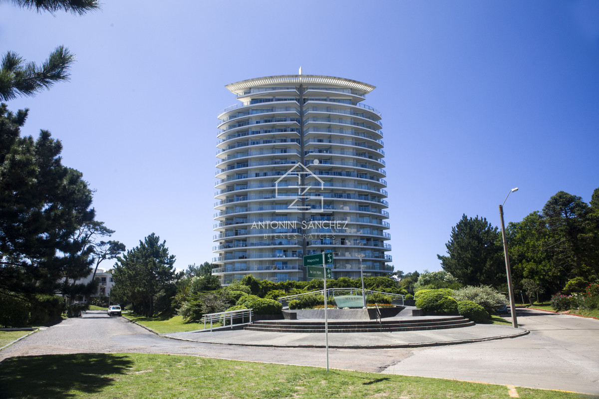 Apartamento ID.2085 - Apartamento en Venta y Alquiler, Mansa, Punta del Este, 2 Dormitorios.