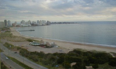 Apartamento en Venta y Alquiler, Mansa, Punta del Este, 3 Dormitorios.