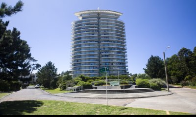 Apartamento en Venta y Alquiler, Mansa, Punta del Este, 2 Dormitorios.