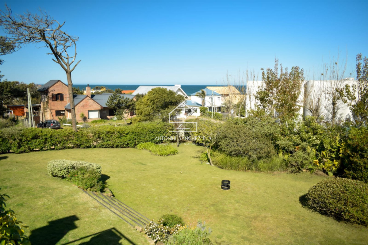 Casa ID.4130 - Casa en Montoya de 5 dormitorios