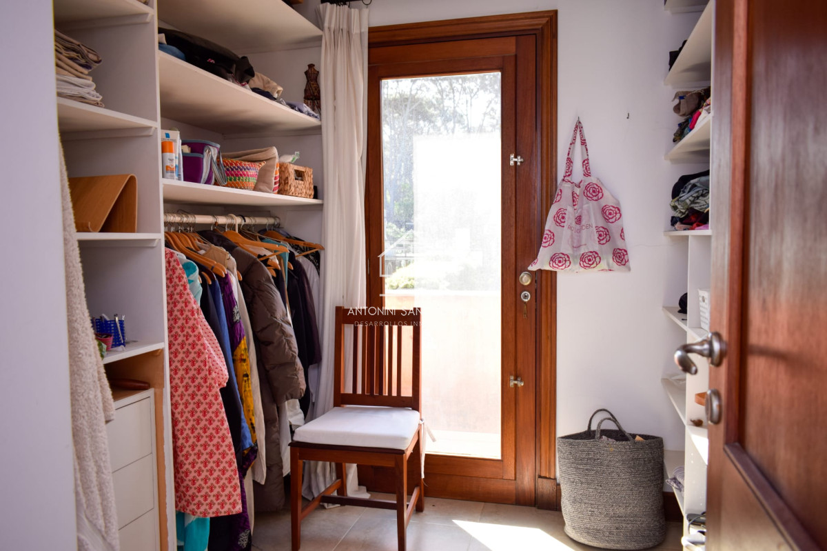 Casa ID.4130 - Casa en Montoya de 5 dormitorios