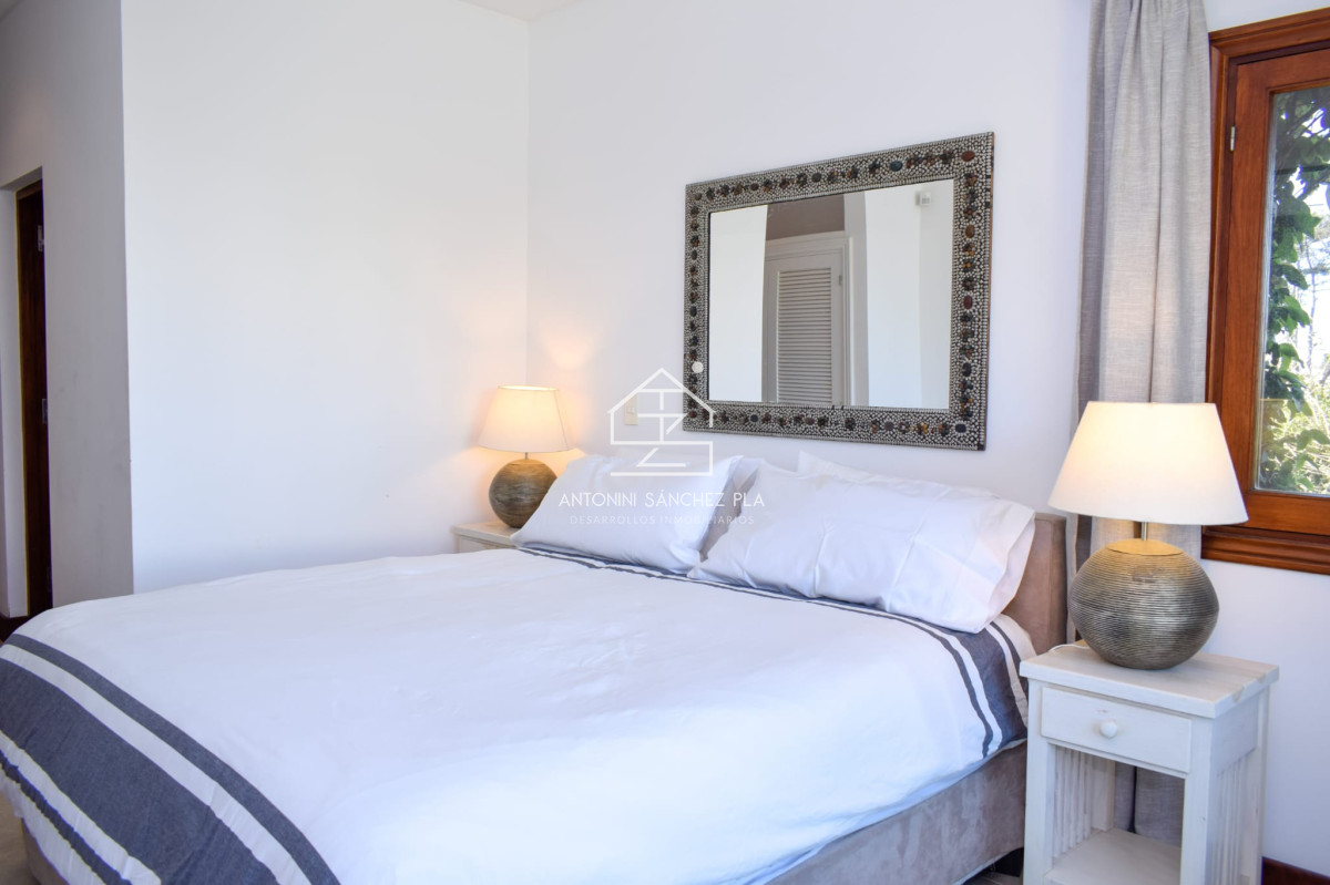 Casa ID.4130 - Casa en Montoya de 5 dormitorios