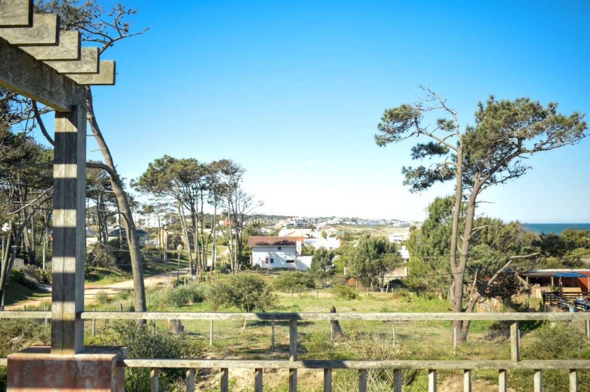 Casa ID.4130 - Casa en Montoya de 5 dormitorios