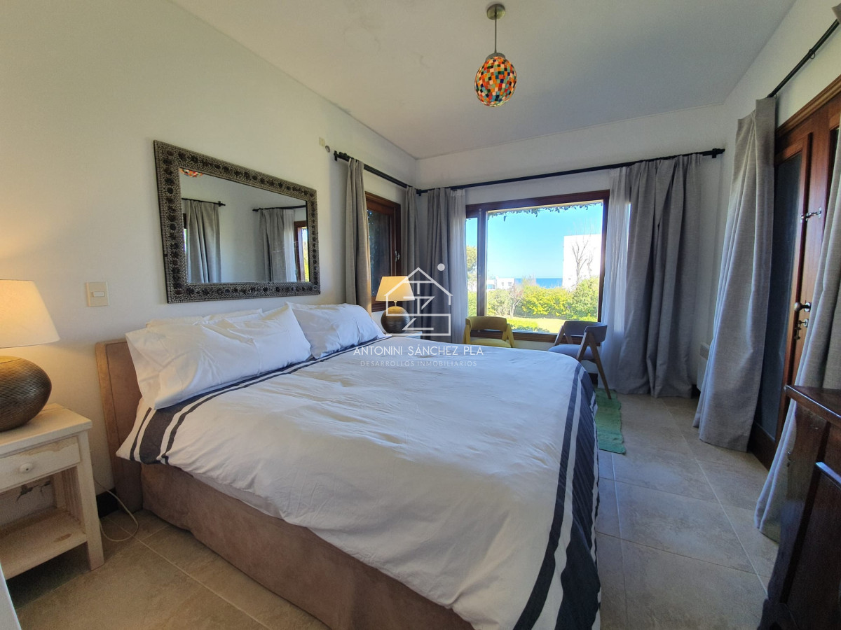 Casa ID.4130 - Casa en Montoya de 5 dormitorios