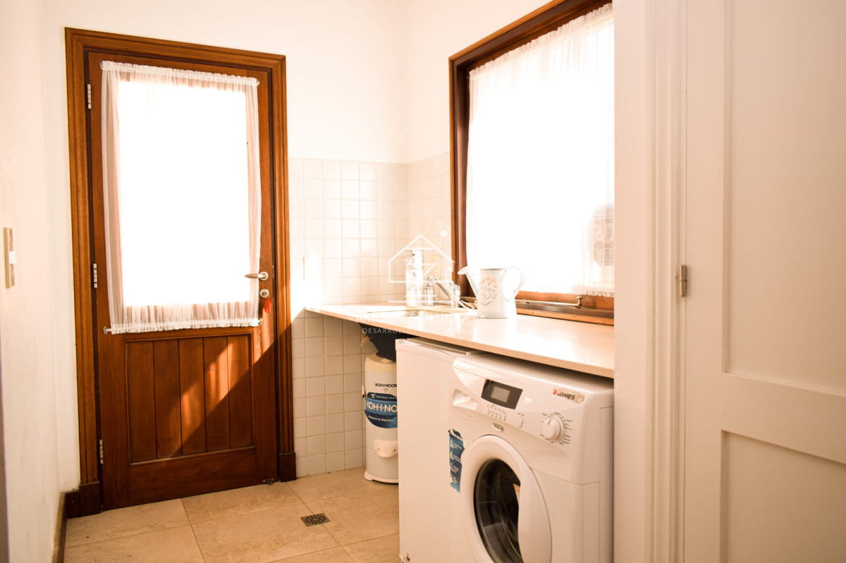 Casa ID.4130 - Casa en Montoya de 5 dormitorios