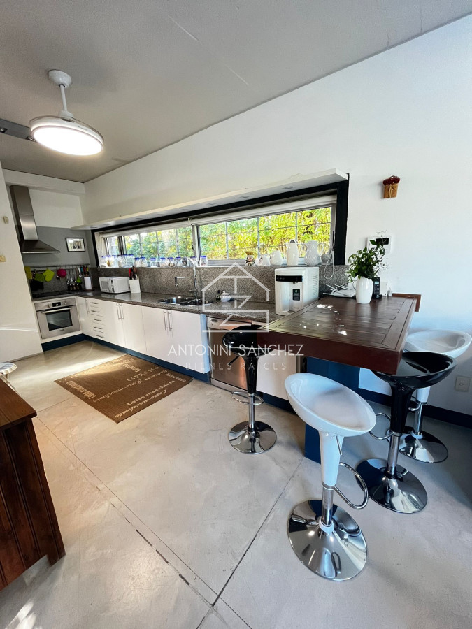 Casa ID.2118 - Casa en Venta y Alquiler, Rincón del Indio, Punta del Este, 3 Dormitorios.
