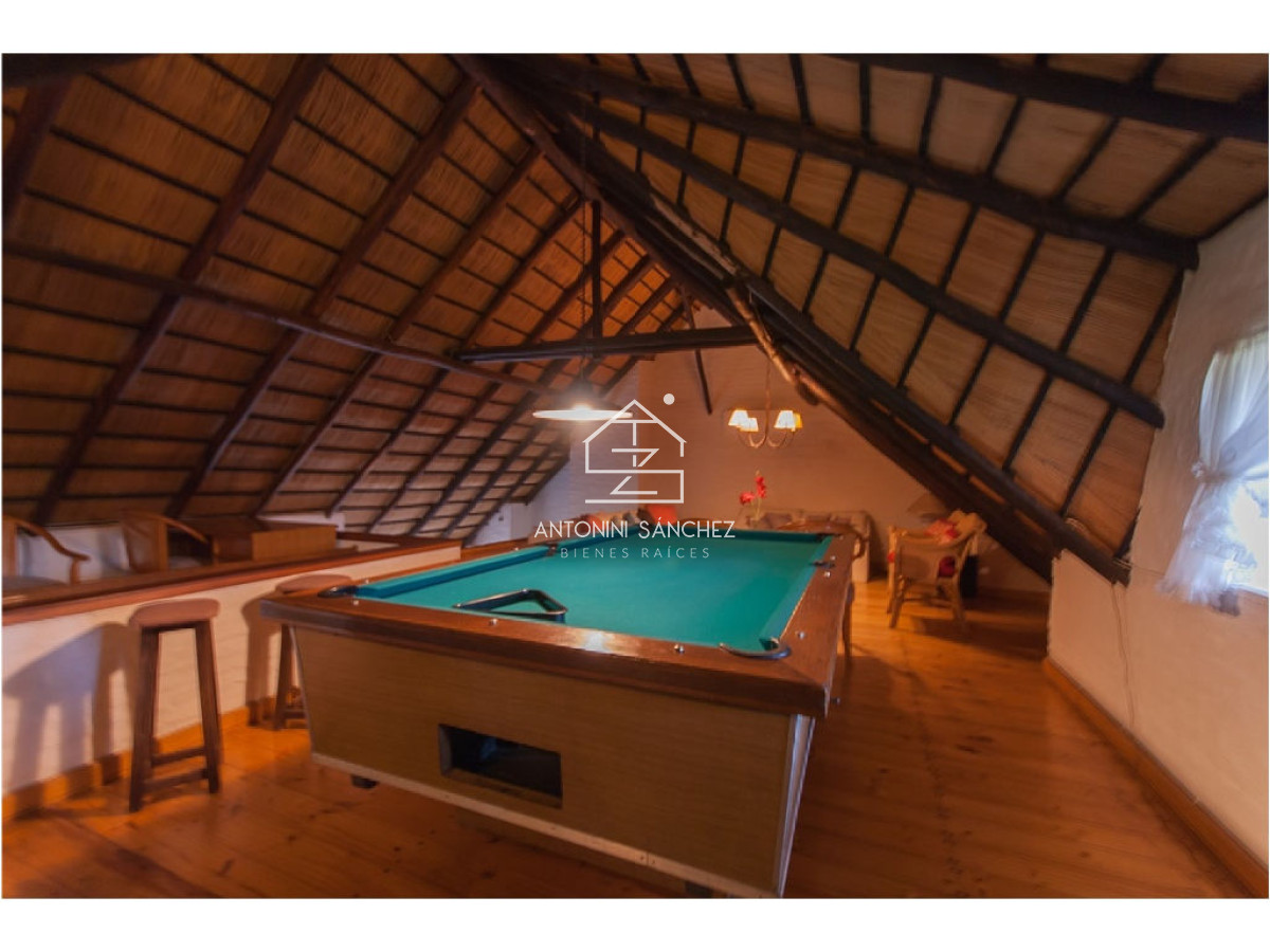 Casa ID.2111 - Casa en Venta y Alquiler, Pinares, Punta del Este.