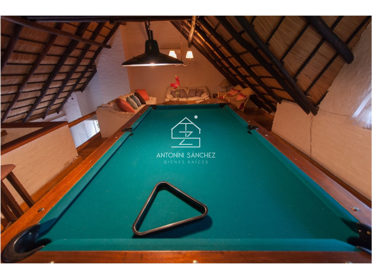 Casa ID.2111 - Casa en Venta y Alquiler, Pinares, Punta del Este.