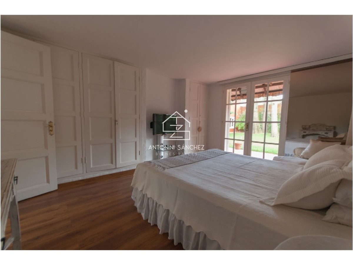 Casa ID.2111 - Casa en Venta y Alquiler, Pinares, Punta del Este.