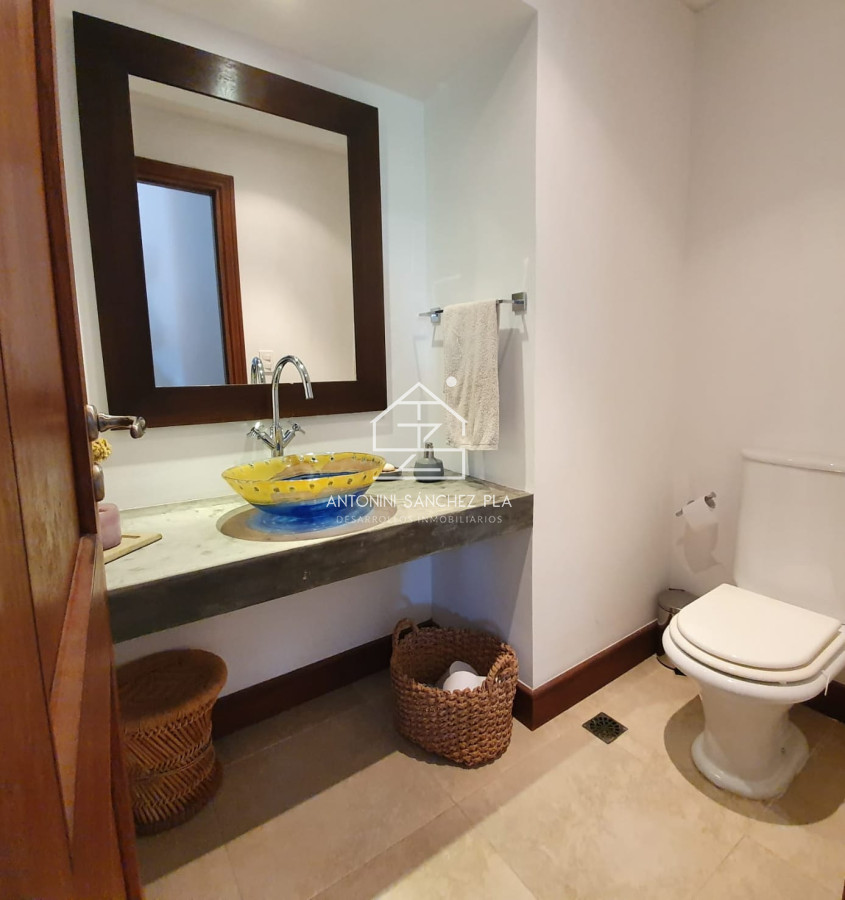 Casa ID.4130 - Casa en Montoya de 5 dormitorios