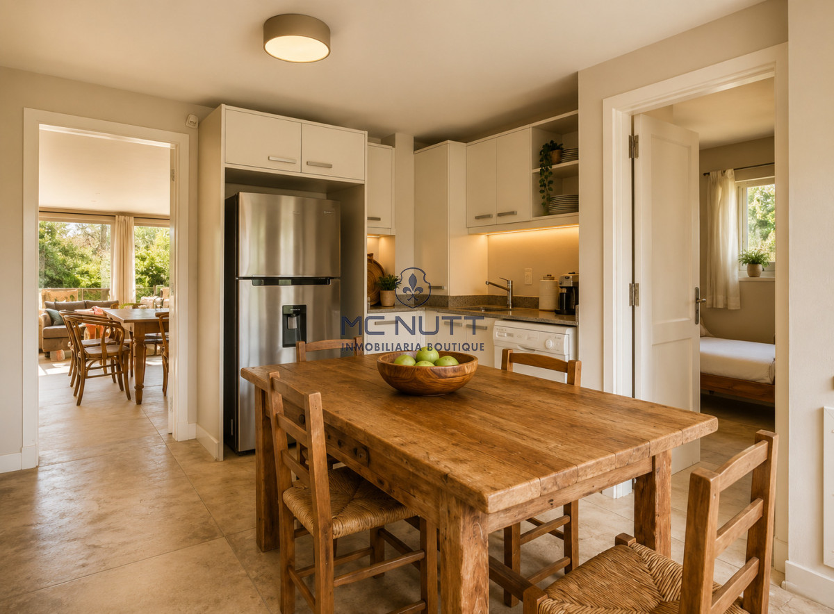 Casa ID.913/ - Exclusiva casa en Venta, 4 dormitorios