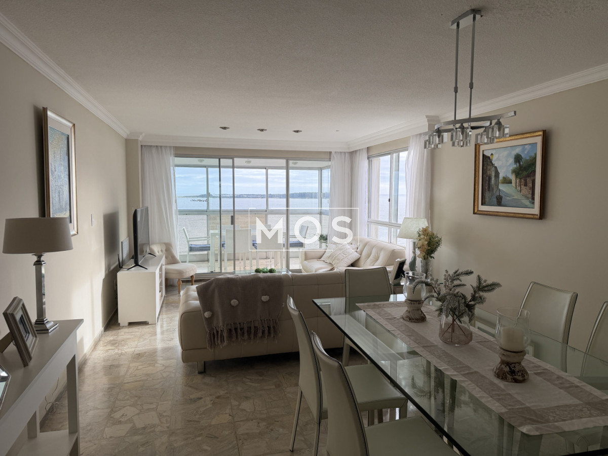 Apartamento ID.3394 - Espléndido Apartamento en Venta Primera Línea 