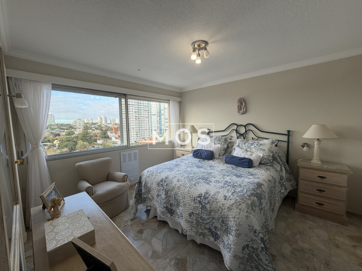 Apartamento ID.3394 - Espléndido Apartamento en Venta Primera Línea 