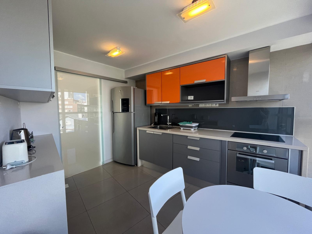 Apartamento ID.21097563 - Apartamento en Venta y Alquiler, Mansa, Punta del Este, 2 Dormitorios.