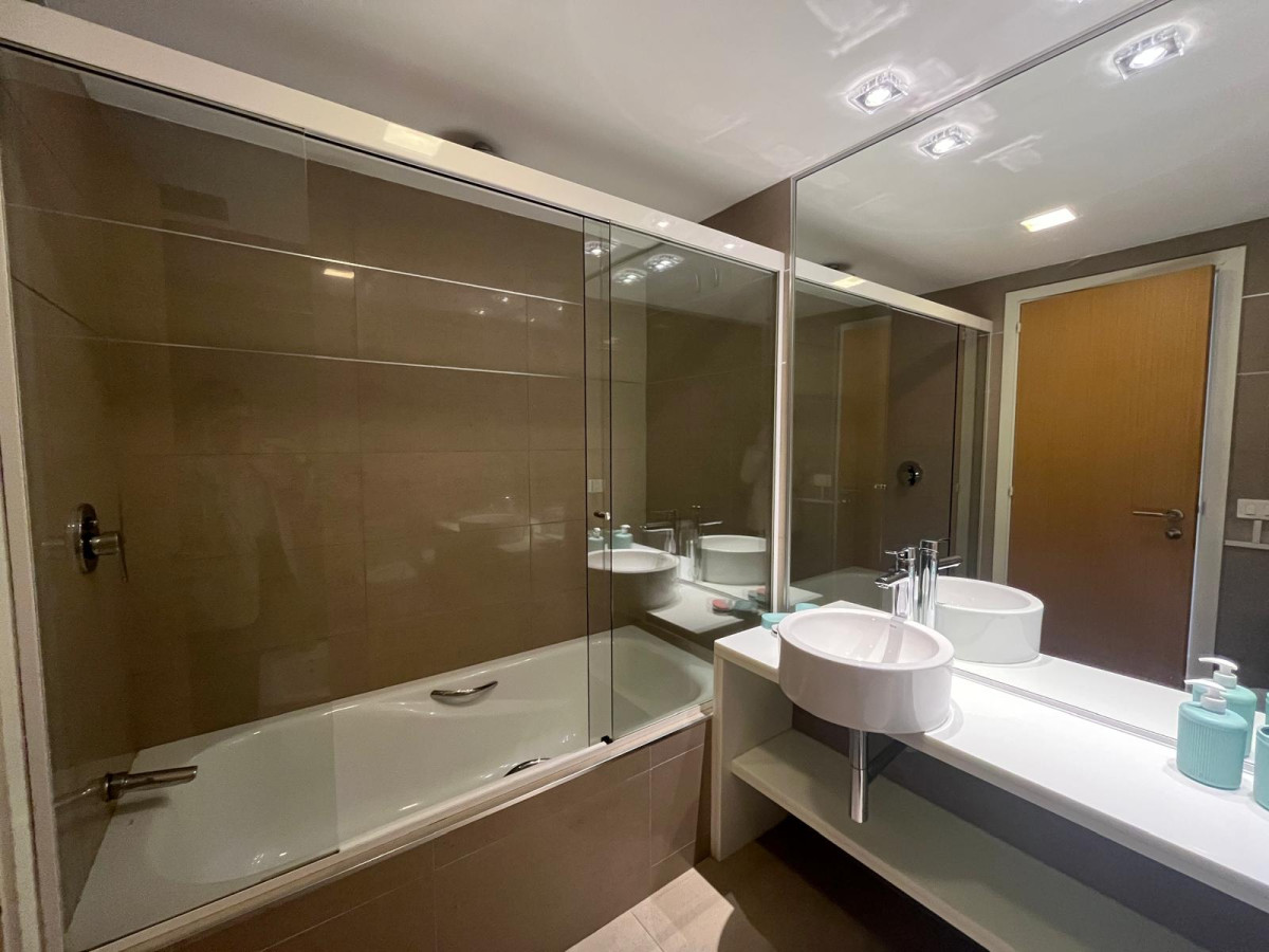 Apartamento ID.21097563 - Apartamento en Venta y Alquiler, Mansa, Punta del Este, 2 Dormitorios.