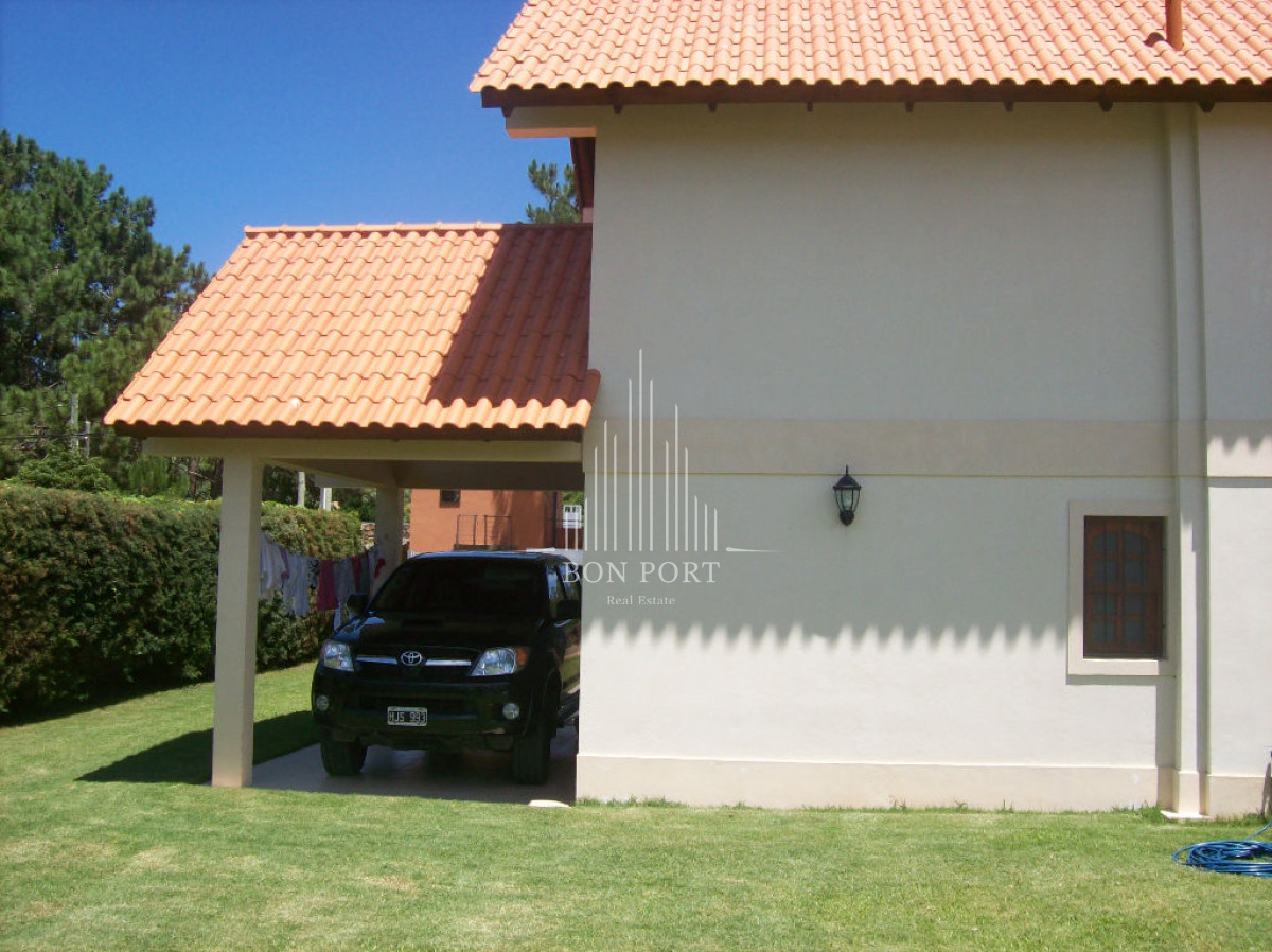 Casa ID.234 - Casa en Venta, Rincón del Indio, Punta del Este, 4 Dormitorios.