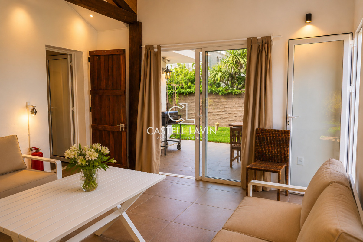 Casa ID.344 -  Venta Casa 3 dormitorios Playa Mansa Punta del Este