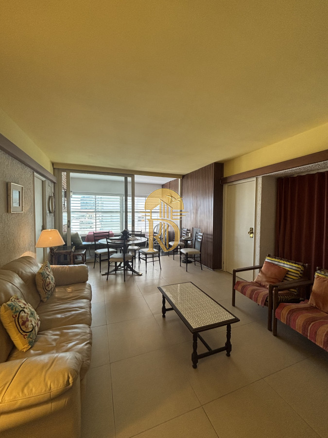 Apartamento, Peninsula, Punta del Este, 2 Dormitorios -id-454