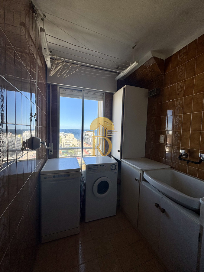 Apartamento en Venta y Alquiler, Peninsula, Punta del Este, 2 Dormitorios. -id-556-13