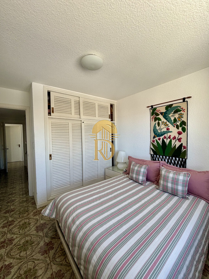 Apartamento en Venta y Alquiler, Peninsula, Punta del Este, 2 Dormitorios. -id-556-9