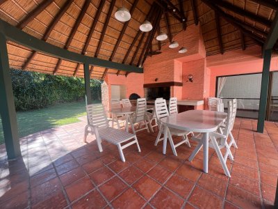 espectacular propiedad a pasos del mar - dua337c