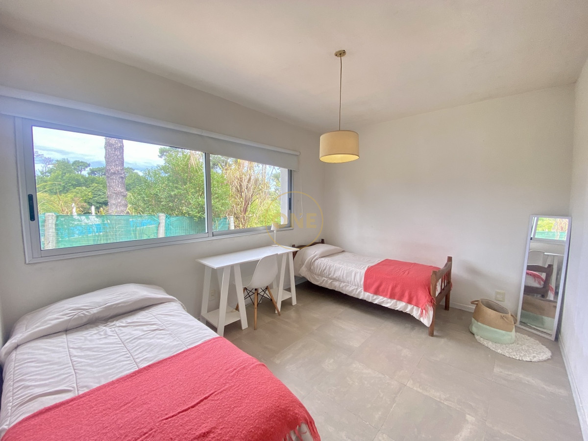 Casa ID.2435 - VENTA DE CASA DE 3 DORMITORIOS EN VENTA EN BARRIO PRIVADO LA ARBOLADA PUNTA DEL ESTE 