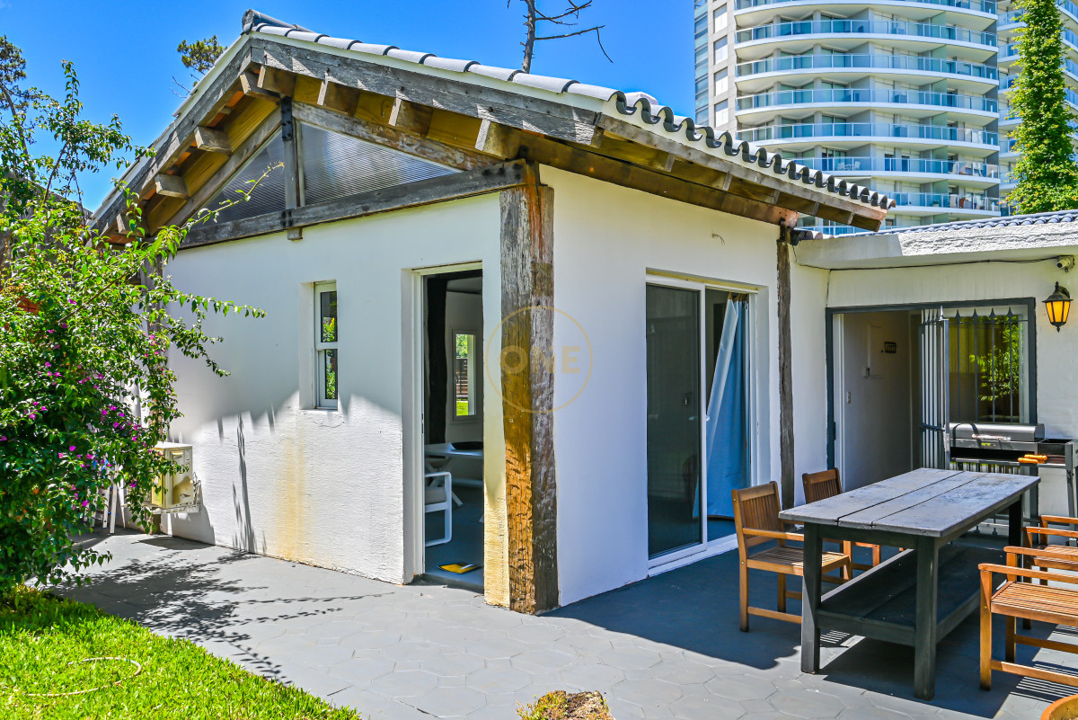 Casa ID.2017 - Casa en Venta, Mansa, Punta del Este, 3 Dormitorios.