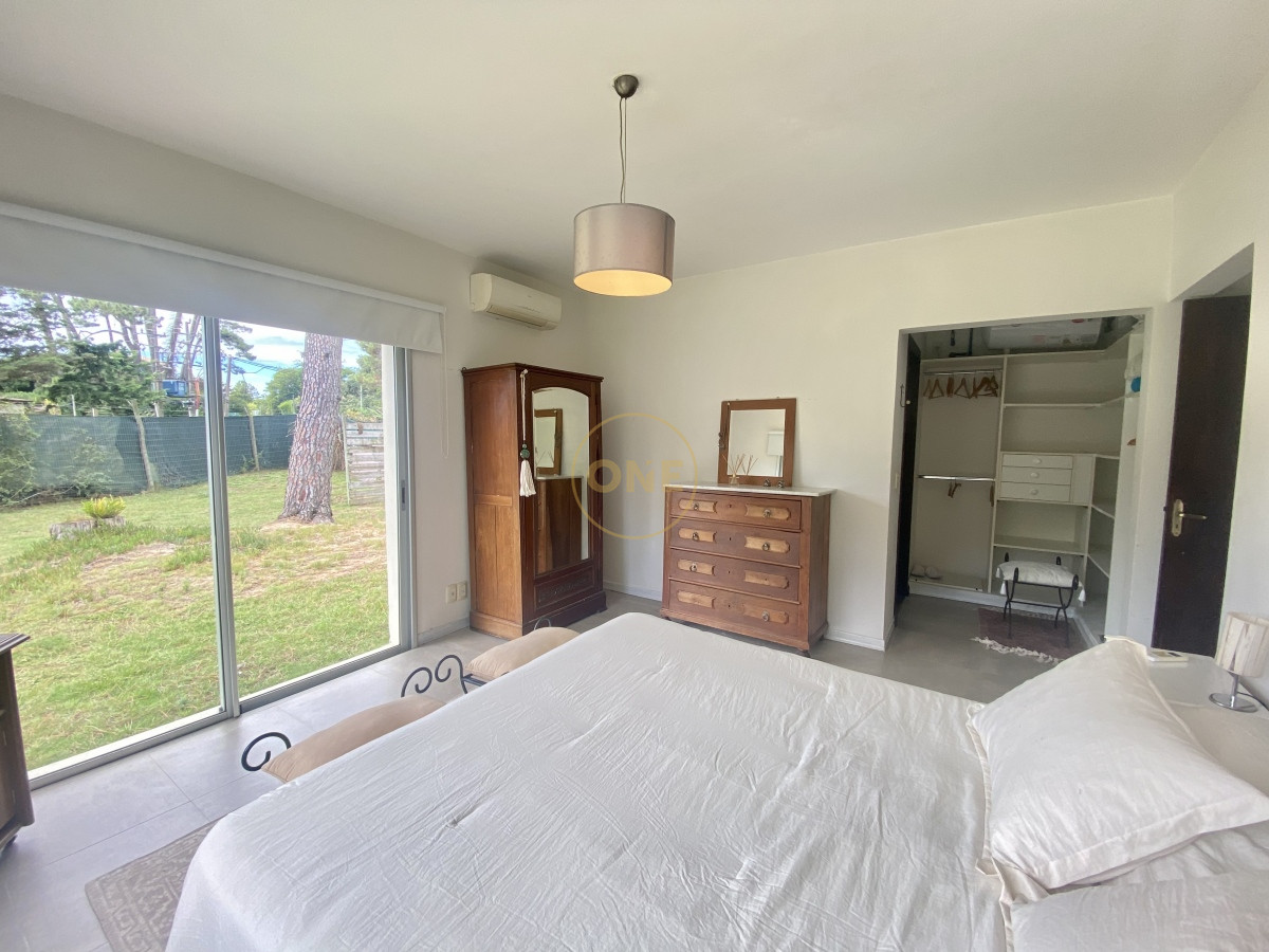 Casa ID.2435 - VENTA DE CASA DE 3 DORMITORIOS EN VENTA EN BARRIO PRIVADO LA ARBOLADA PUNTA DEL ESTE 