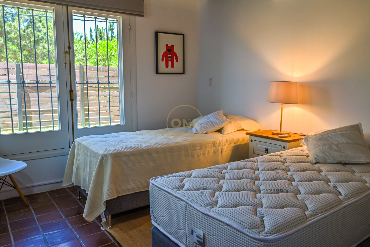 Casa ID.2017 - Casa en Venta, Mansa, Punta del Este, 3 Dormitorios.