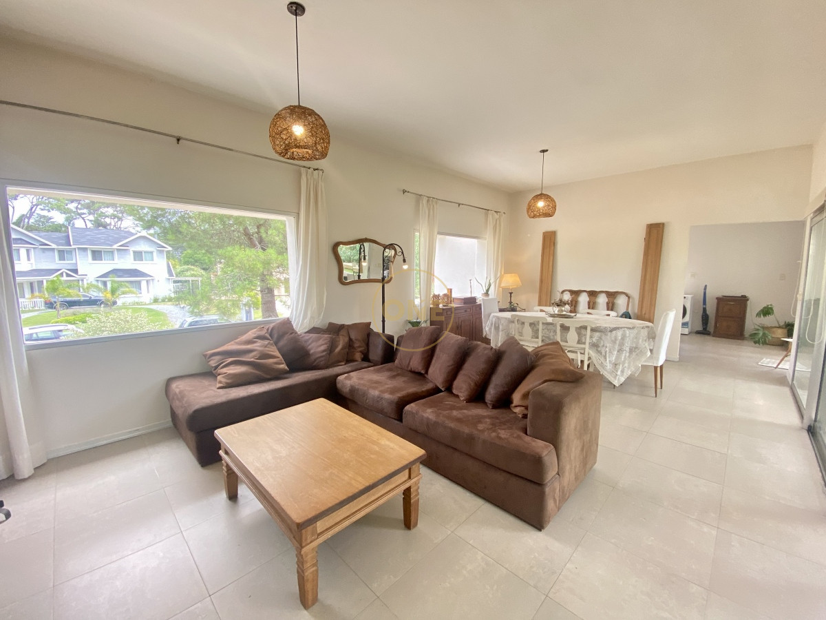 Casa ID.2435 - VENTA DE CASA DE 3 DORMITORIOS EN VENTA EN BARRIO PRIVADO LA ARBOLADA PUNTA DEL ESTE 