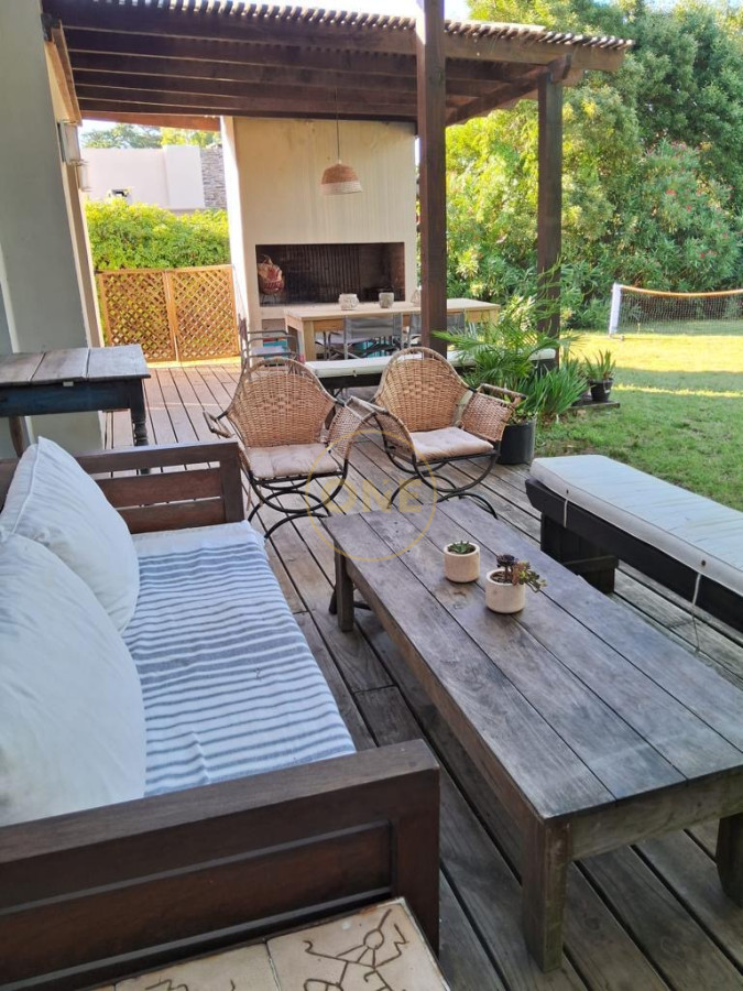 Casa ID.2435 - VENTA DE CASA DE 3 DORMITORIOS EN VENTA EN BARRIO PRIVADO LA ARBOLADA PUNTA DEL ESTE 