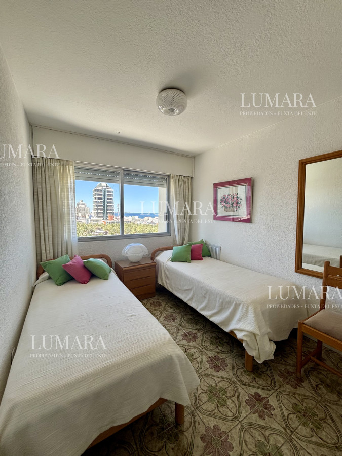 Apartamento ID.3227 - Apartamento en Venta y Alquiler, Peninsula, Punta del Este, 2 Dormitorios.