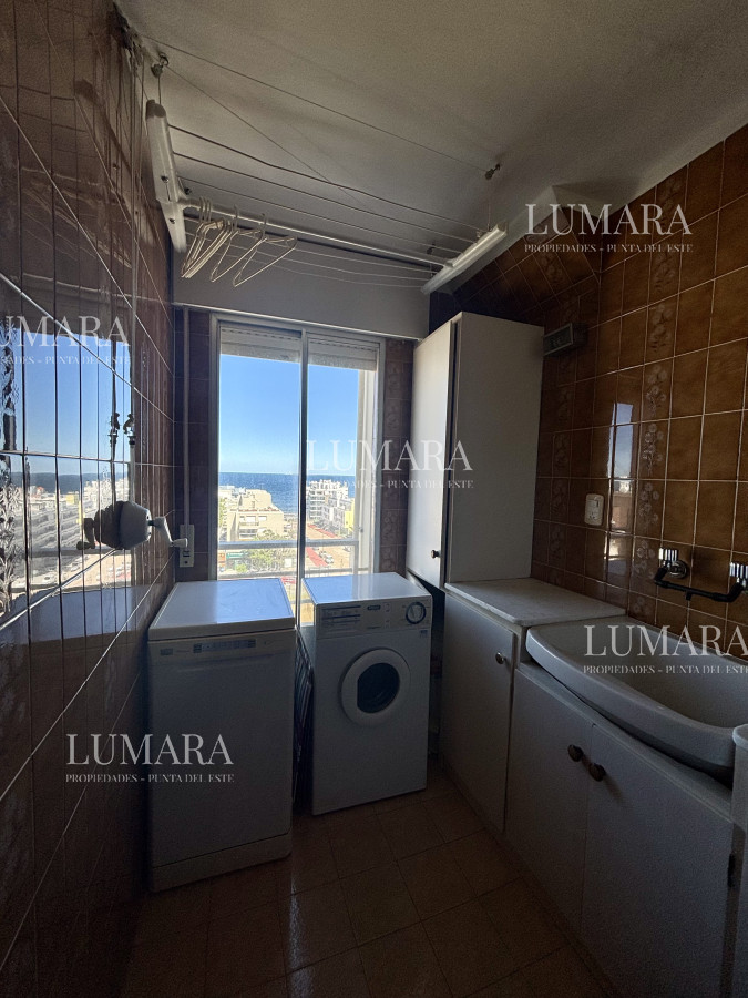 Apartamento ID.3227 - Apartamento en Venta y Alquiler, Peninsula, Punta del Este, 2 Dormitorios.