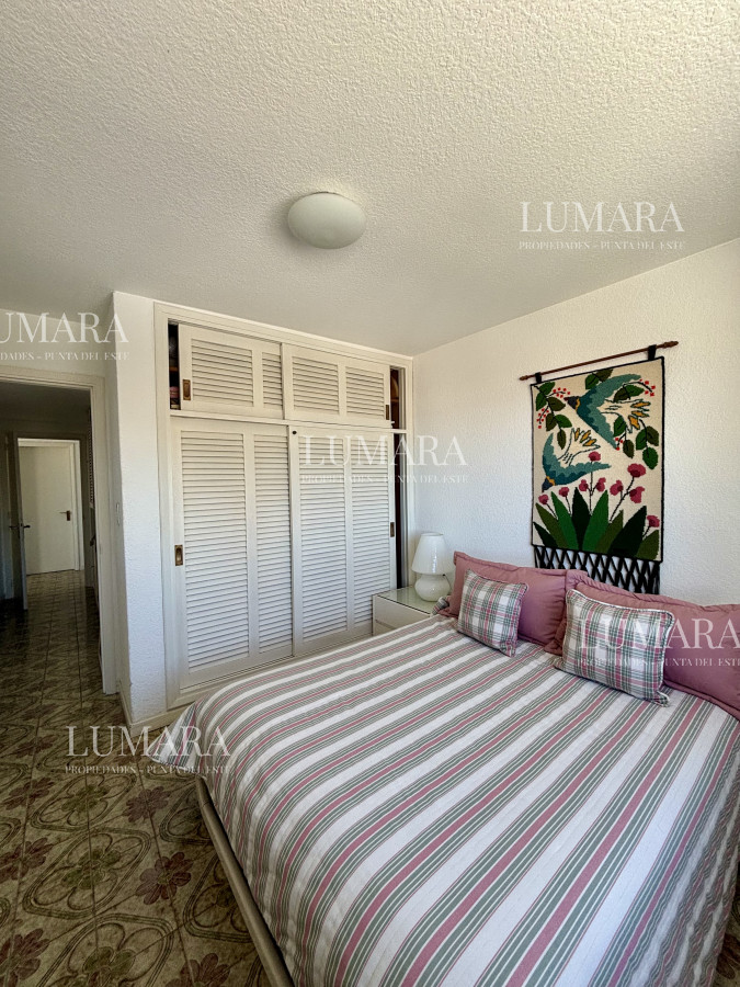 Apartamento ID.3227 - Apartamento en Venta y Alquiler, Peninsula, Punta del Este, 2 Dormitorios.