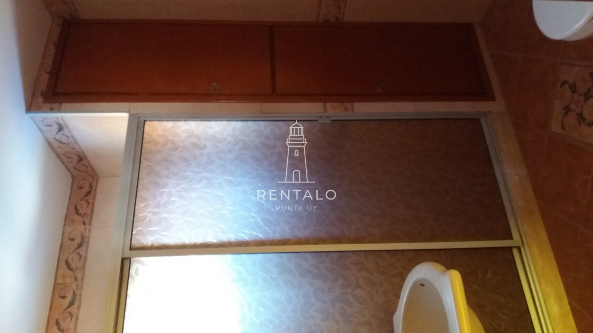 Casa ID.956 - Venta casa de 4 Dormitorios en Playa Mansa Punta del este 