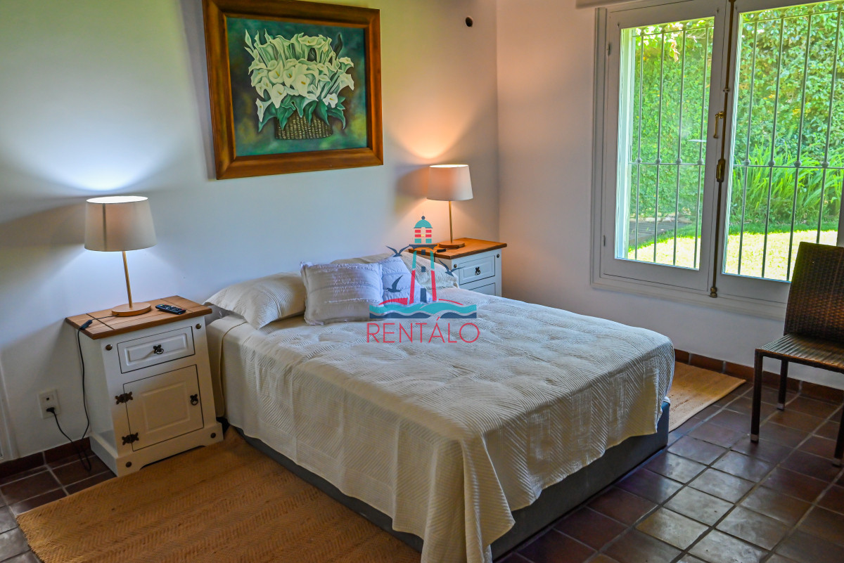 Casa ID.201 - Casa en venta 3 dormitorios en Punta del Este playa mansa 