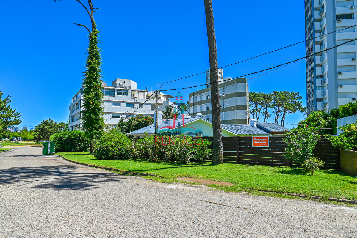 Casa ID.201 - Casa en venta 3 dormitorios en Punta del Este playa mansa 