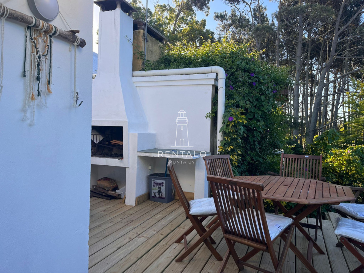 Casa ID.957 - VENTA DE CASA DE 3 DORMITORIOS CON VISTA AL MAR EN PINARES PUNTA DEL ESTE 