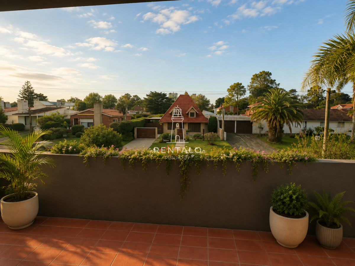 Casa ID.956 - Venta casa de 4 Dormitorios en Playa Mansa Punta del este 
