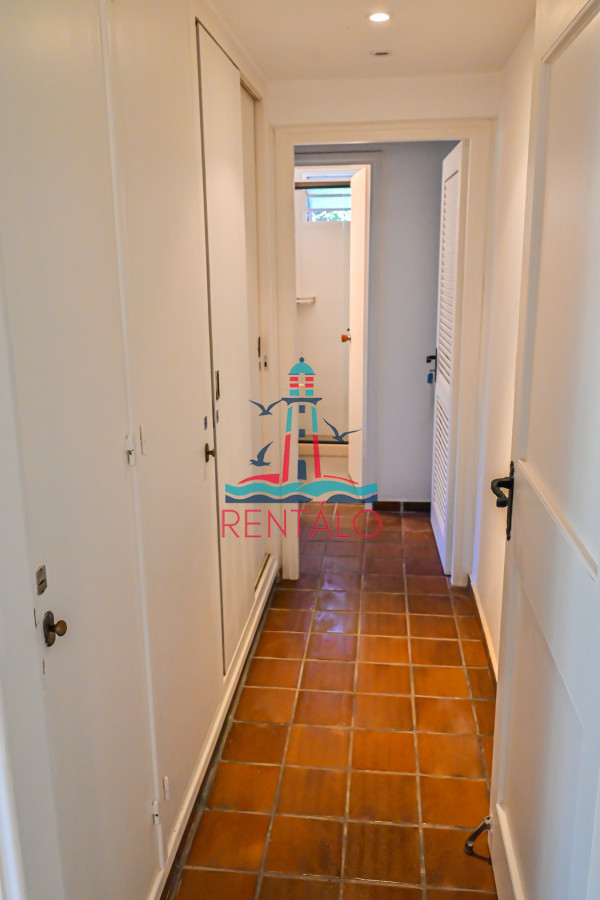 Casa ID.201 - Casa en venta 3 dormitorios en Punta del Este playa mansa 