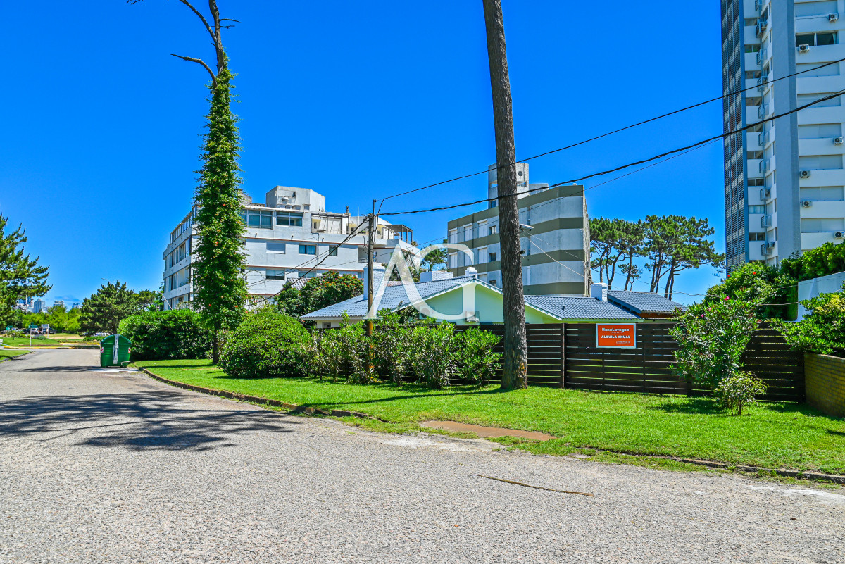 Casa ID.254 - Casa en Venta, Mansa, Punta del Este, 3 Dormitorios.