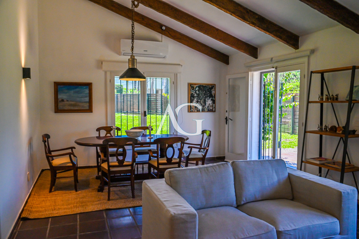 Casa ID.254 - Casa en Venta, Mansa, Punta del Este, 3 Dormitorios.