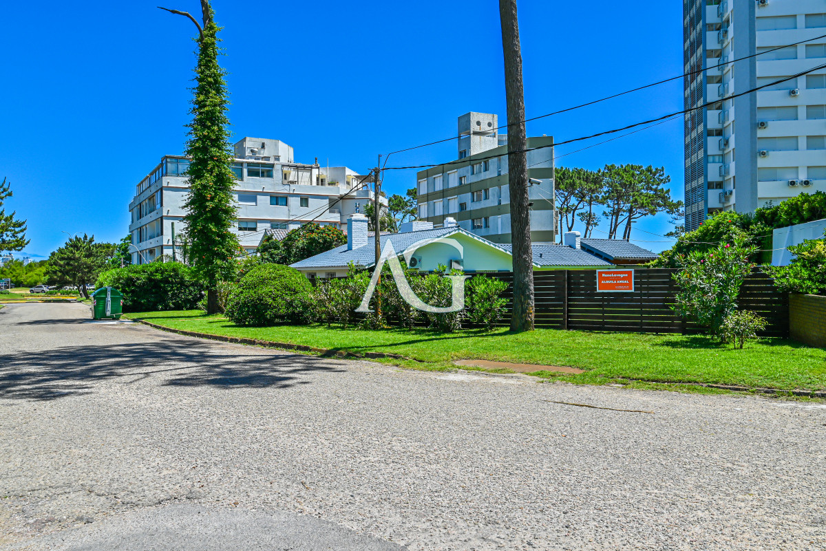 Casa ID.254 - Casa en Venta, Mansa, Punta del Este, 3 Dormitorios.