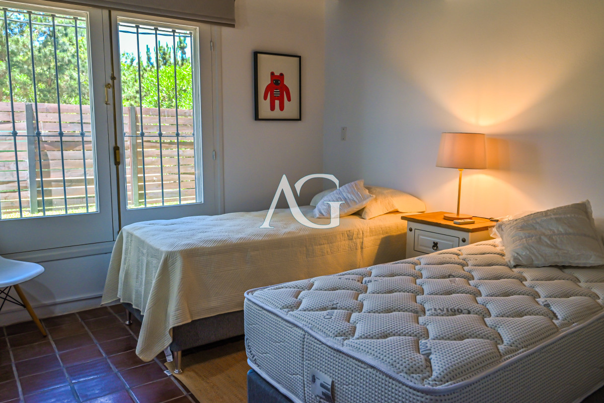 Casa ID.254 - Casa en Venta, Mansa, Punta del Este, 3 Dormitorios.