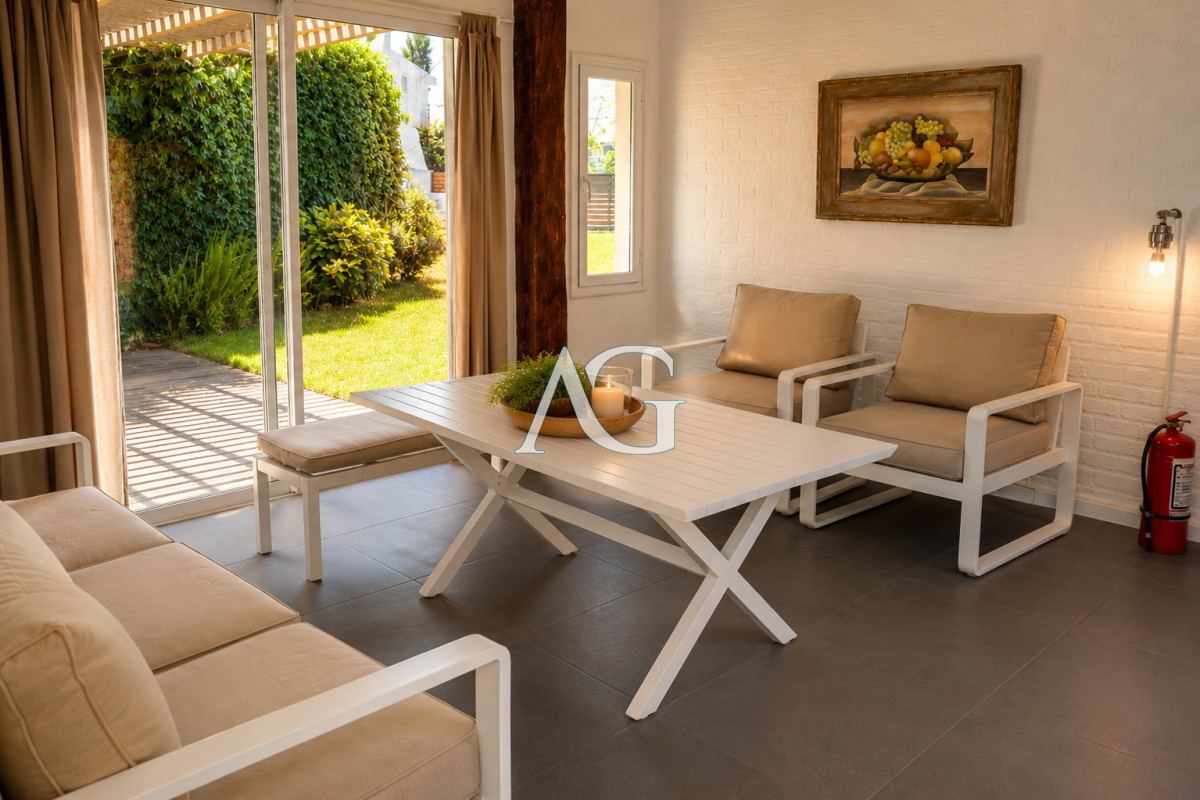 Casa ID.254 - Casa en Venta, Mansa, Punta del Este, 3 Dormitorios.